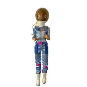 Barbie doll,‎  2011-  I can be an Astronaut doll